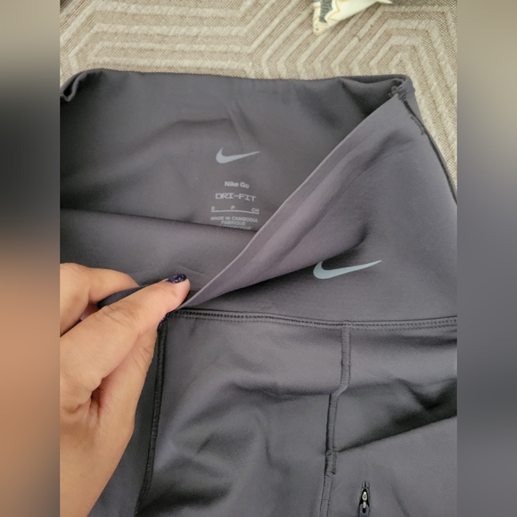 Nike Go Women's Firm-Support High-Waisted 7/8 Leggings with Pockets - Picture 6 of 12